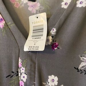 Torrid floral blouse